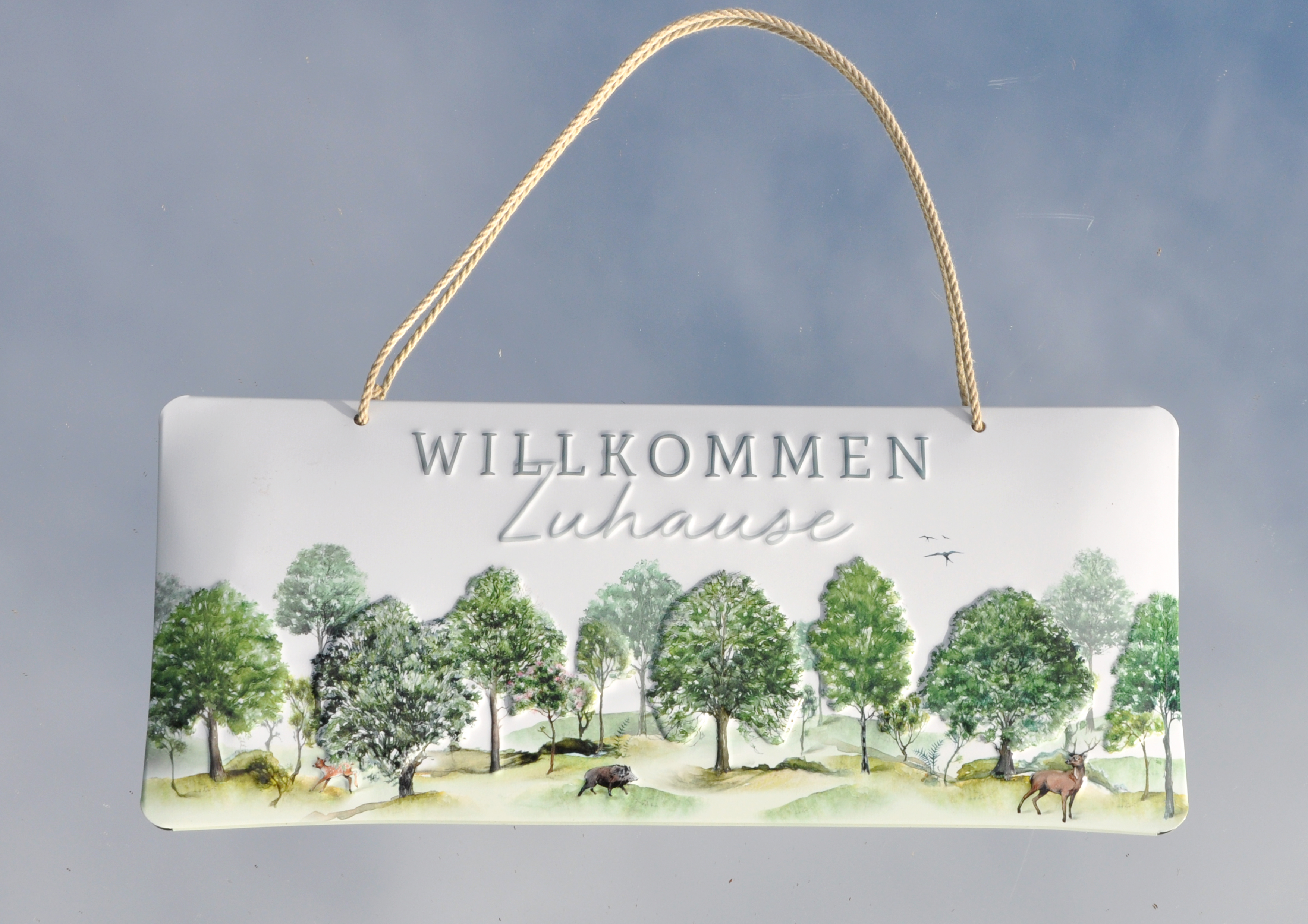 Laubbäume und Waldtiere / Willkommen Zuhause - geprägtes Schild aus Blech 