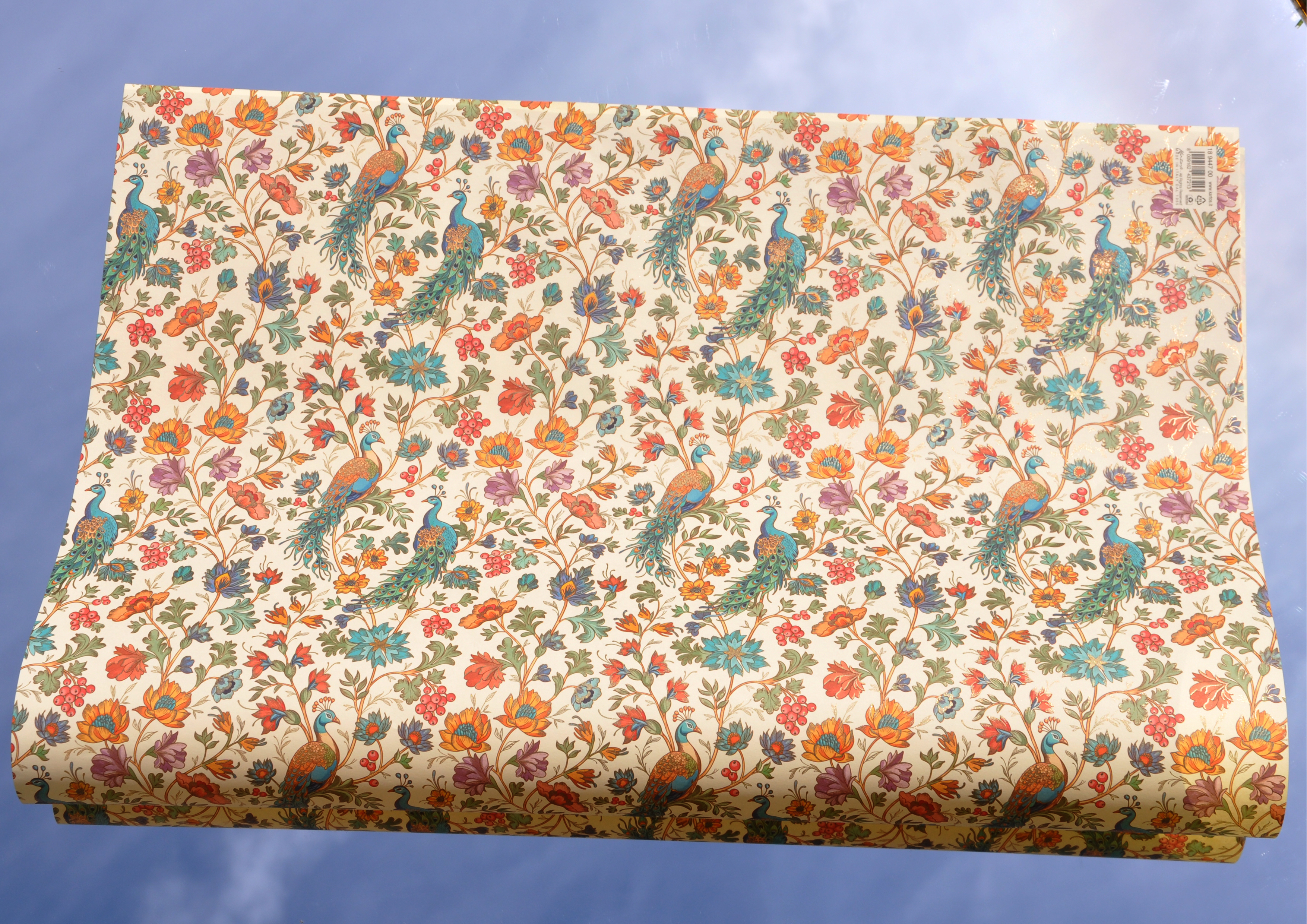 Pfau im Florentinermuster - Geschenkpapier mit partiellem Golddruck