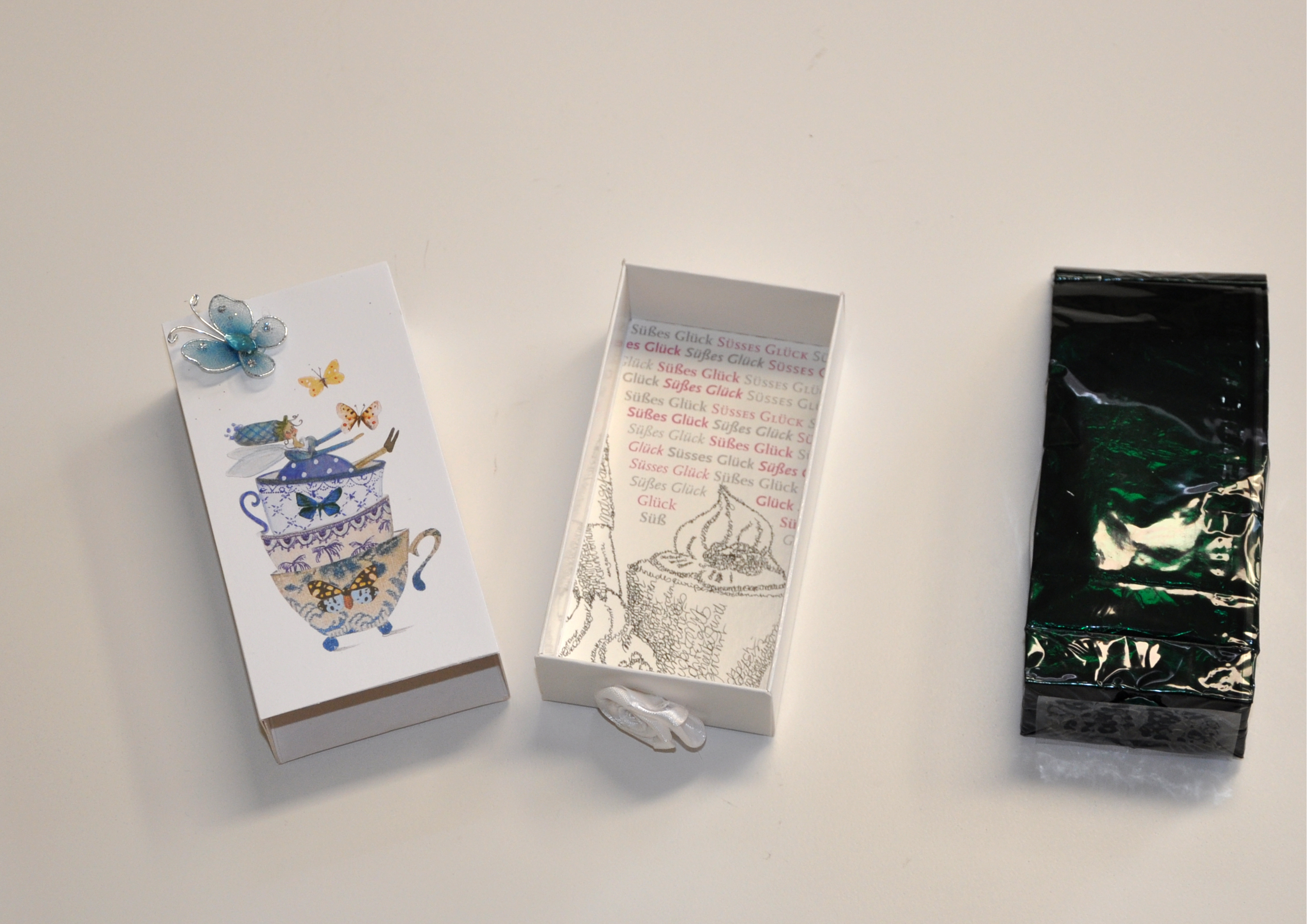 Geschenkschachtel TRAUMWELT mit 50g Früchtetee Süßes Einhorn - Teegeschenk  