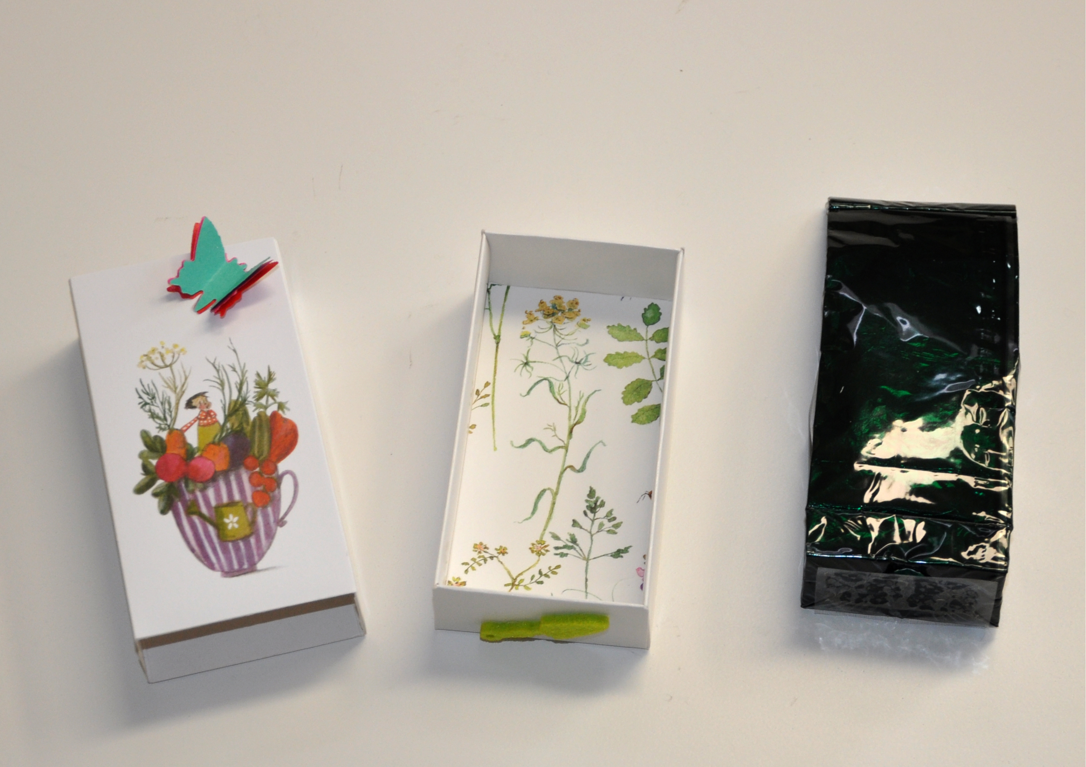 Geschenkschachtel GRUSS aus dem GARTEN mit 50g Kräutertee Frühstückskräuter - Teegeschenk