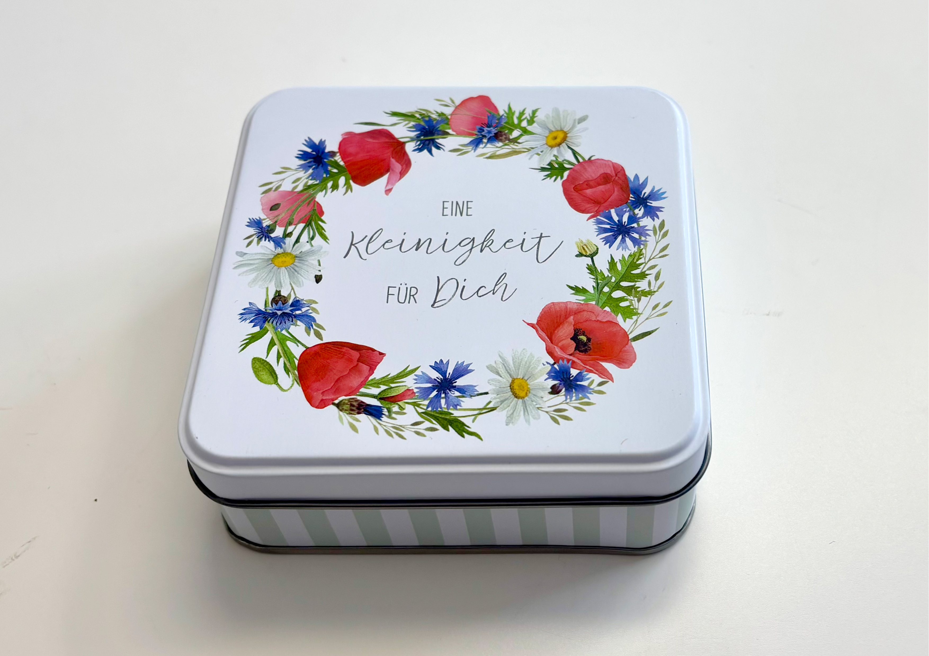 Feldblumen / Wiesenblumen - Geschenkdose aus Metall 