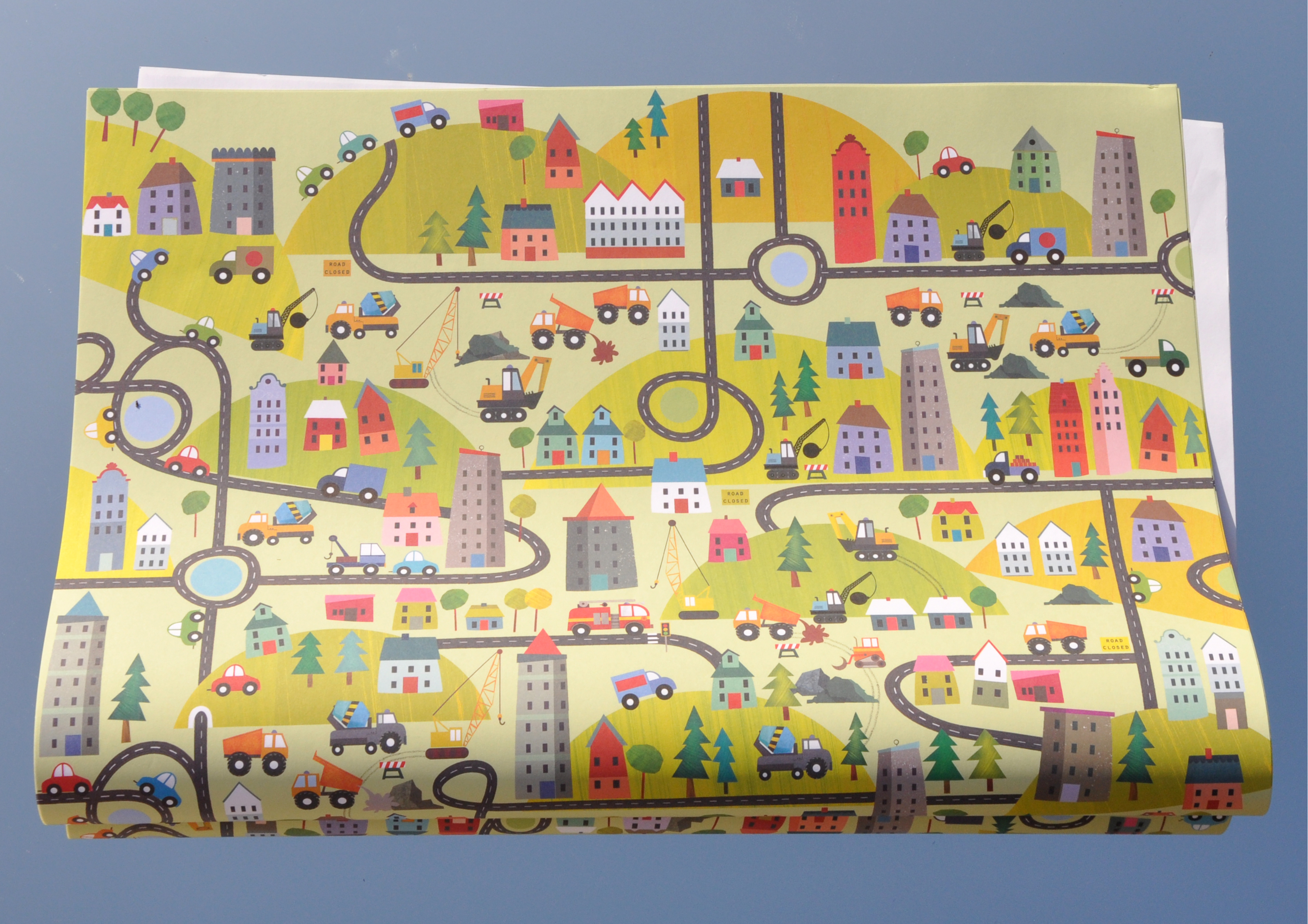 Eine Stadt entsteht - Geschenkpapier für Kinder